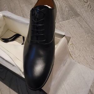 Brand New Gucci Men’s dress shoe.